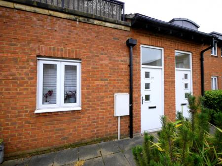 2 bedroom Flat for sale in Burton Croft, York, YO30