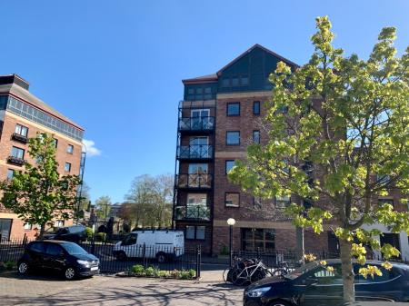 1 bedroom Flat for sale in Postern Close, Clementhorpe, York, YO23