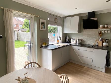 3 bedroom Semi-detached house for sale in Shirley Avenue, York, YO26