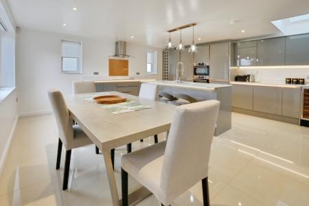 3 bedroom Detached house to let in Back Lane, Long Marston, York, YO26