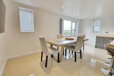 3 bedroom Detached house to let in Back Lane, Long Marston, York, YO26