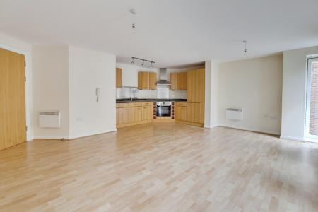 2 bedroom Flat to let in Escrick House, Fulford Place, Hospital Fields Road, York, YO10