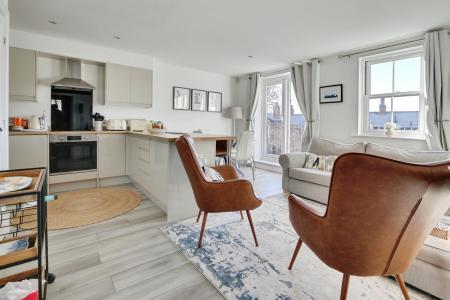 3 bedroom End of terrace house to let in Dewsbury Court, York, YO1