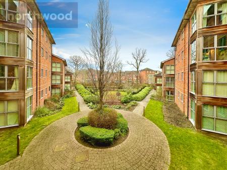 2 bedroom Flat to let in Ramsey House, York, YO31