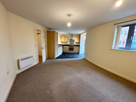 2 bedroom Flat to let in Ramsey House, York, YO31