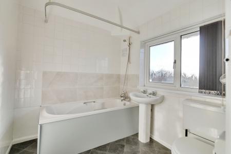 3 bedroom Semi-detached house to let in Stuart Road, York, YO24