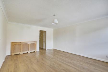 2 bedroom Semi-detached house to let in Melrose Close, York, YO31