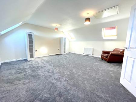 4 bedroom Detached house to let in Principal Rise, Dringhouses, York, YO24