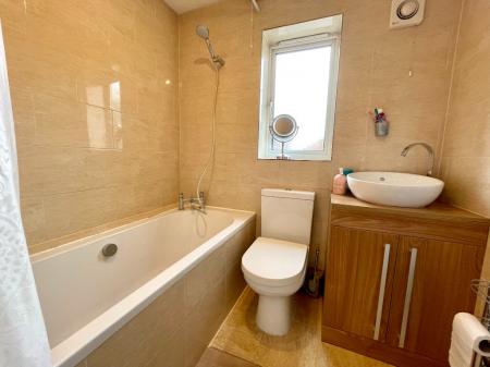 2 bedroom Semi-detached house to let in Severn Green, Nether Poppleton, YO26