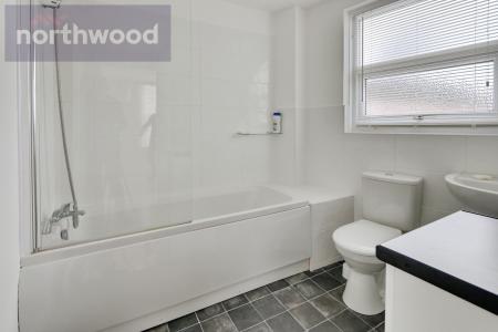 3 bedroom End of terrace house to let in Cromwell Road, York, YO1