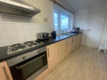 2 bedroom Flat to let in Hobs Road, Lichfield, WS13