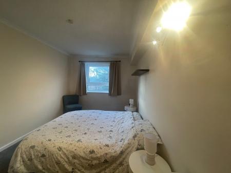 2 bedroom Flat to let in Hobs Road, Lichfield, WS13