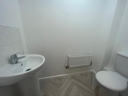 3 bedroom Semi-detached house to let in Amblerise Close, Amington, Tamworth, B77