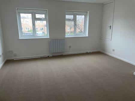 1 bedroom Maisonette to let in Chaucer Close, Leyfields, Tamworth, B79