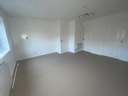1 bedroom Maisonette to let in Chaucer Close, Leyfields, Tamworth, B79