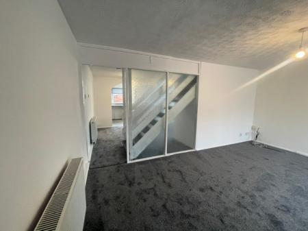 3 bedroom Semi-detached house to let in Romney, Belgrave, Tamworth, B77