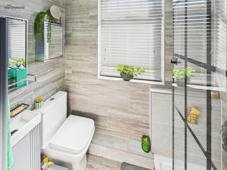 1 bedroom Flat for sale in Brook Street, Wrexham, LL13