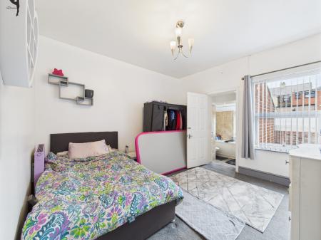 2 bedroom End of terrace house for sale in Brynisa Road, Brynteg, LL11