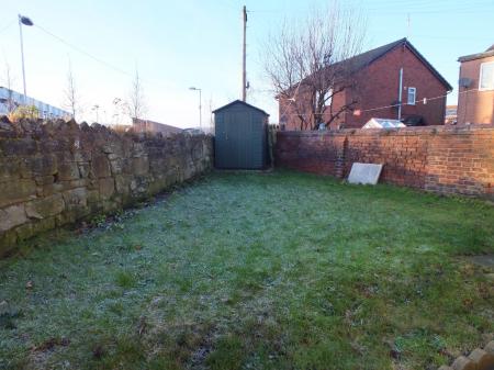 2 bedroom Terraced House for sale in Crispin Lane, Wrexham, LL11