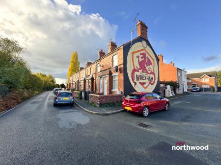 2 bedroom Terraced House for sale in Crispin Lane, Wrexham, LL11