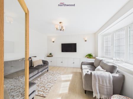 3 bedroom Detached house for sale in Ffordd Hendre, Wrexham, Wrexham, LL13