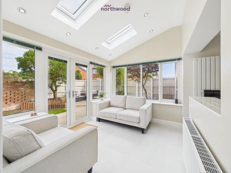 3 bedroom Detached house for sale in Ffordd Hendre, Wrexham, Wrexham, LL13