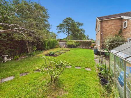 5 bedroom Detached house for sale in Green Park, Wrexham, LL13