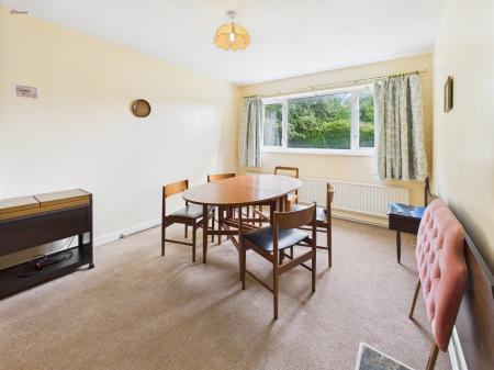 5 bedroom Detached house for sale in Green Park, Wrexham, LL13