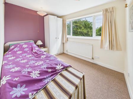 5 bedroom Detached house for sale in Green Park, Wrexham, LL13