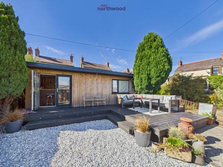 2 bedroom Terraced House for sale in Haulfre Terrace, Coedpoeth, LL11