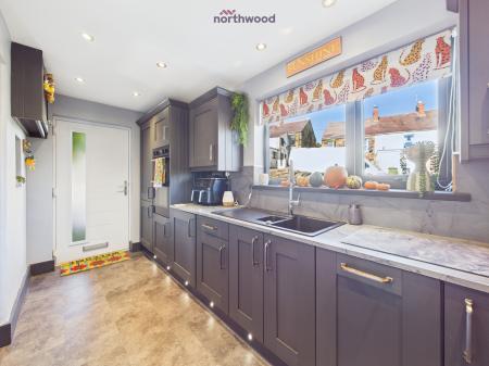 2 bedroom Terraced House for sale in Haulfre Terrace, Coedpoeth, LL11