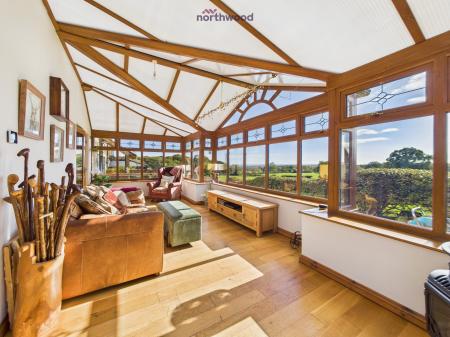 2 bedroom Terraced House for sale in Haulfre Terrace, Coedpoeth, LL11