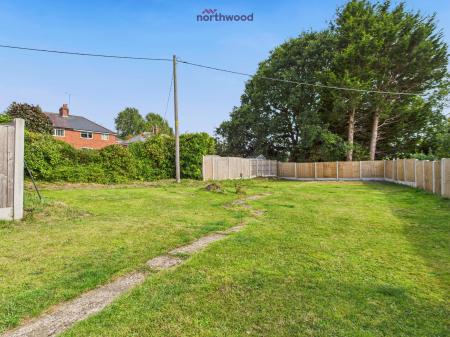 2 bedroom Semi-detached house for sale in Heol Craigfab, Cefn Mawr, LL14