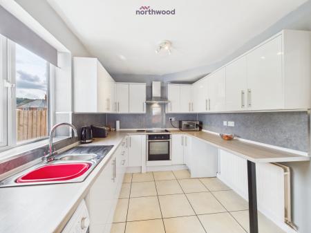 2 bedroom Semi-detached house for sale in Heol Craigfab, Cefn Mawr, LL14