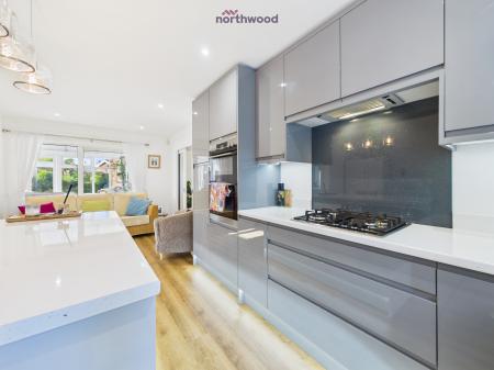 4 bedroom Detached bungalow for sale in Heol Dinas, Wrexham, LL12