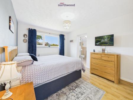 4 bedroom Detached bungalow for sale in Heol Dinas, Wrexham, LL12