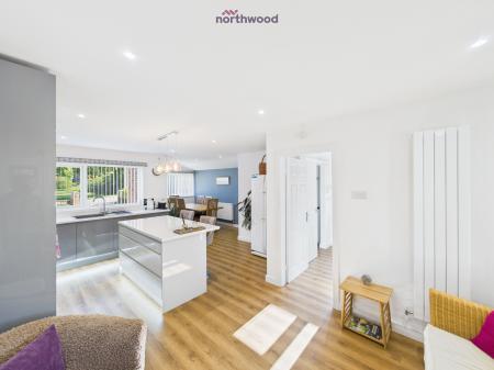 4 bedroom Detached bungalow for sale in Heol Dinas, Wrexham, LL12