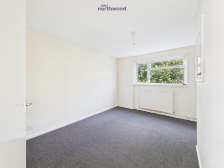 3 bedroom Terraced House for sale in Idwal, Acrefair, LL14