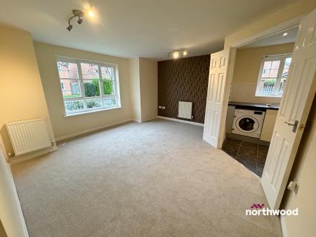 2 bedroom Flat for sale in Lamberton Drive, Brymbo, LL11