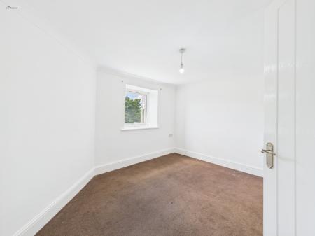 4 bedroom Detached house for sale in Newbridge Road, Wrexham, LL14