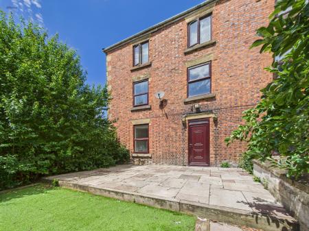 4 bedroom Detached house for sale in Newbridge Road, Wrexham, LL14