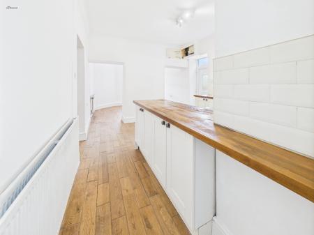 4 bedroom Detached house for sale in Newbridge Road, Wrexham, LL14