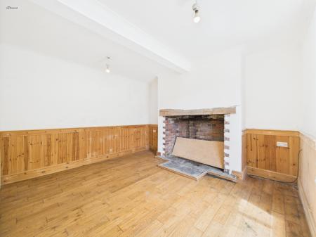 4 bedroom Detached house for sale in Newbridge Road, Wrexham, LL14