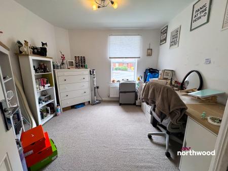 2 bedroom Flat for sale in Pant Glas, Johnstown, LL14