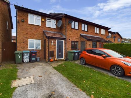 2 bedroom Semi-detached house for sale in Summerfields, Rhostyllen, LL14
