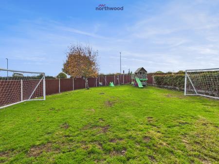 4 bedroom Semi-detached house for sale in The Ridgeway, Wrexham, LL13