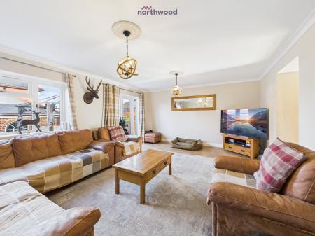 4 bedroom Semi-detached house for sale in The Ridgeway, Wrexham, LL13