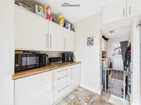 4 bedroom Semi-detached house for sale in The Ridgeway, Wrexham, LL13