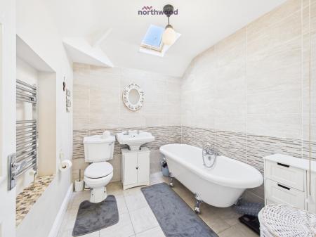 4 bedroom Semi-detached house for sale in The Ridgeway, Wrexham, LL13