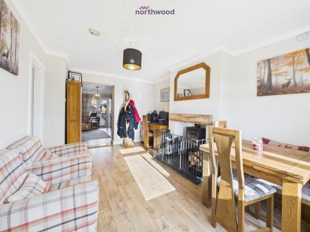 4 bedroom Semi-detached house for sale in The Ridgeway, Marchwiel, LL13